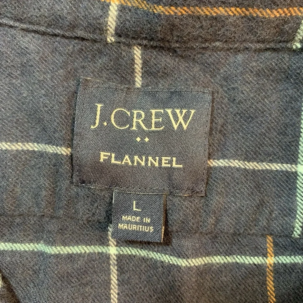 J Crew Flannel Shirt‎ Mens Large Button Blue Plaid Pocket Cabincore Cozy Preppy